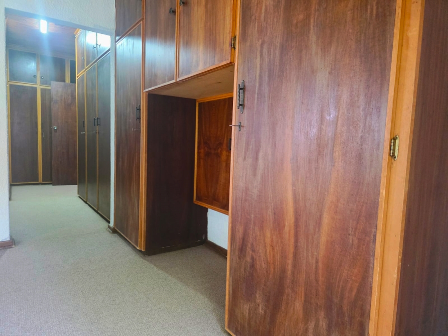 4 Bedroom Property for Sale in Van Der Hoff Park North West